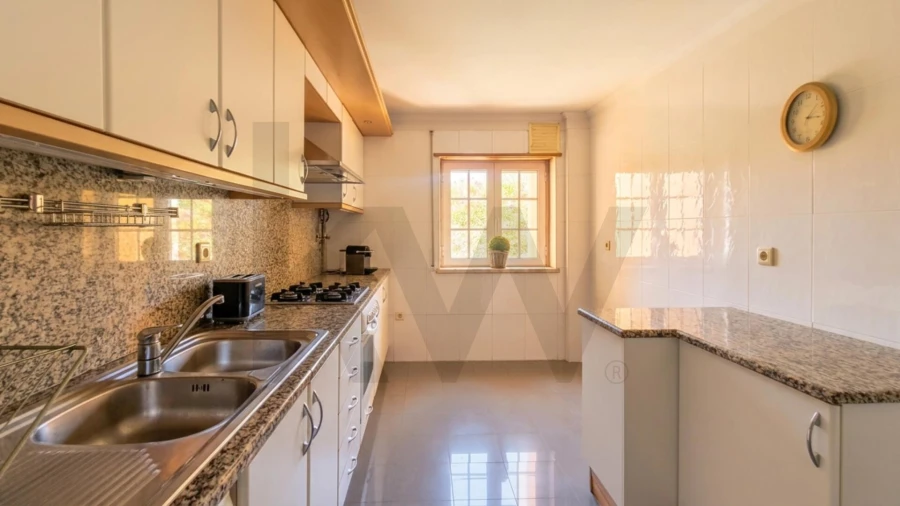 Apartamento T2 para Arrendamento em Alcabideche Foto 10