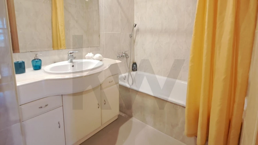 Apartamento T2 para Arrendamento em Alcabideche Foto 19