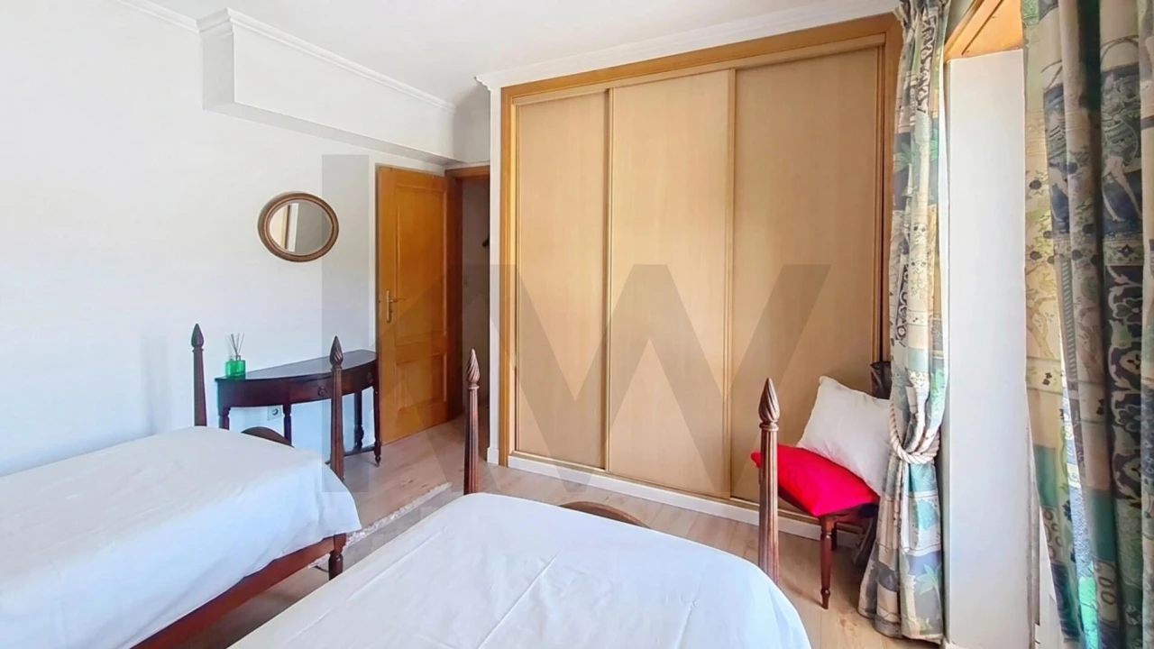 Apartamento T2 para Arrendamento em Alcabideche Foto 18