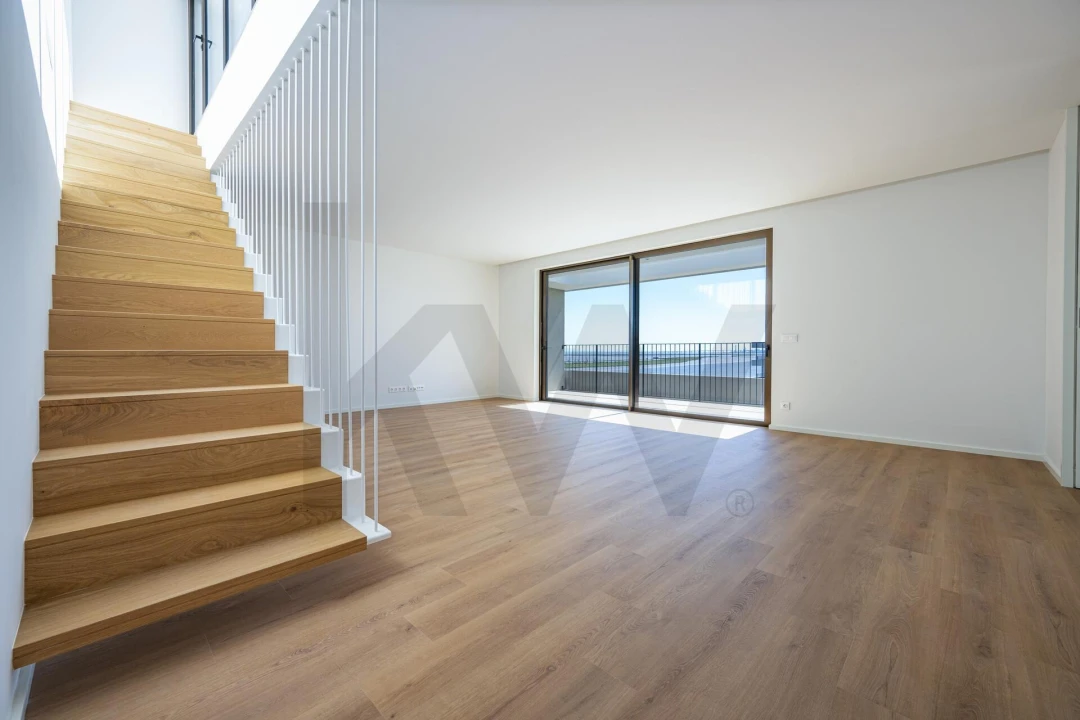 Apartamento T3 para Venda em Póvoa de Santa Iria e Forte da Casa Foto 10