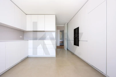 Apartamento T3 para Venda em Póvoa de Santa Iria e Forte da Casa