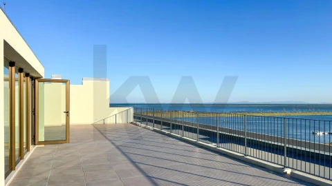 Apartamento T3 para Venda em Póvoa de Santa Iria e Forte da Casa