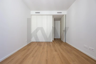 Apartamento T3 para Venda em Póvoa de Santa Iria e Forte da Casa