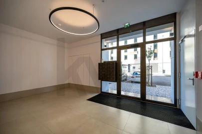 Apartamento T3 para Venda em Póvoa de Santa Iria e Forte da Casa
