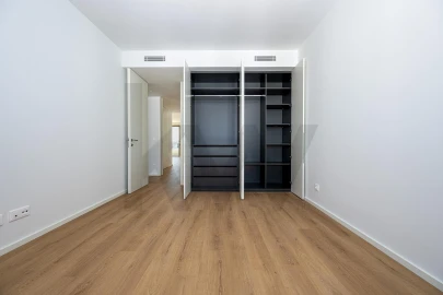 Apartamento T3 para Venda em Póvoa de Santa Iria e Forte da Casa