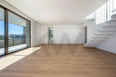 Apartamento T3 para Venda em Póvoa de Santa Iria e Forte da Casa
