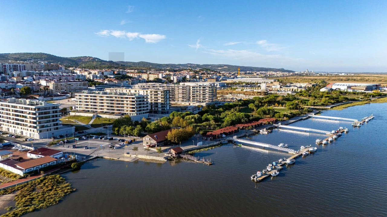 Apartamento T3 para Venda em Póvoa de Santa Iria e Forte da Casa Foto 41