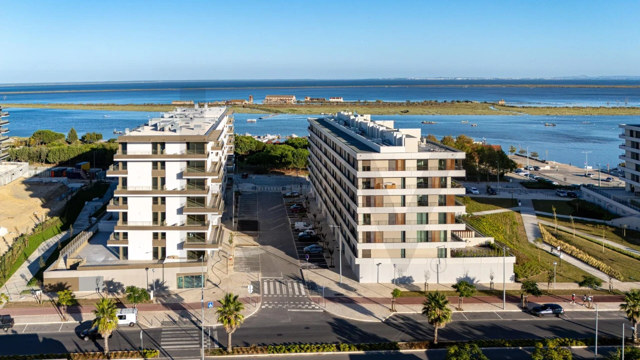 Apartamento T3 para Venda em Póvoa de Santa Iria e Forte da Casa Foto 40