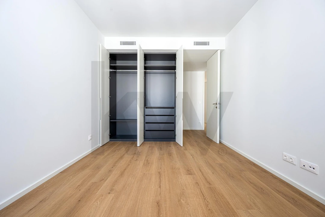 Apartamento T3 para Venda em Póvoa de Santa Iria e Forte da Casa Foto 25