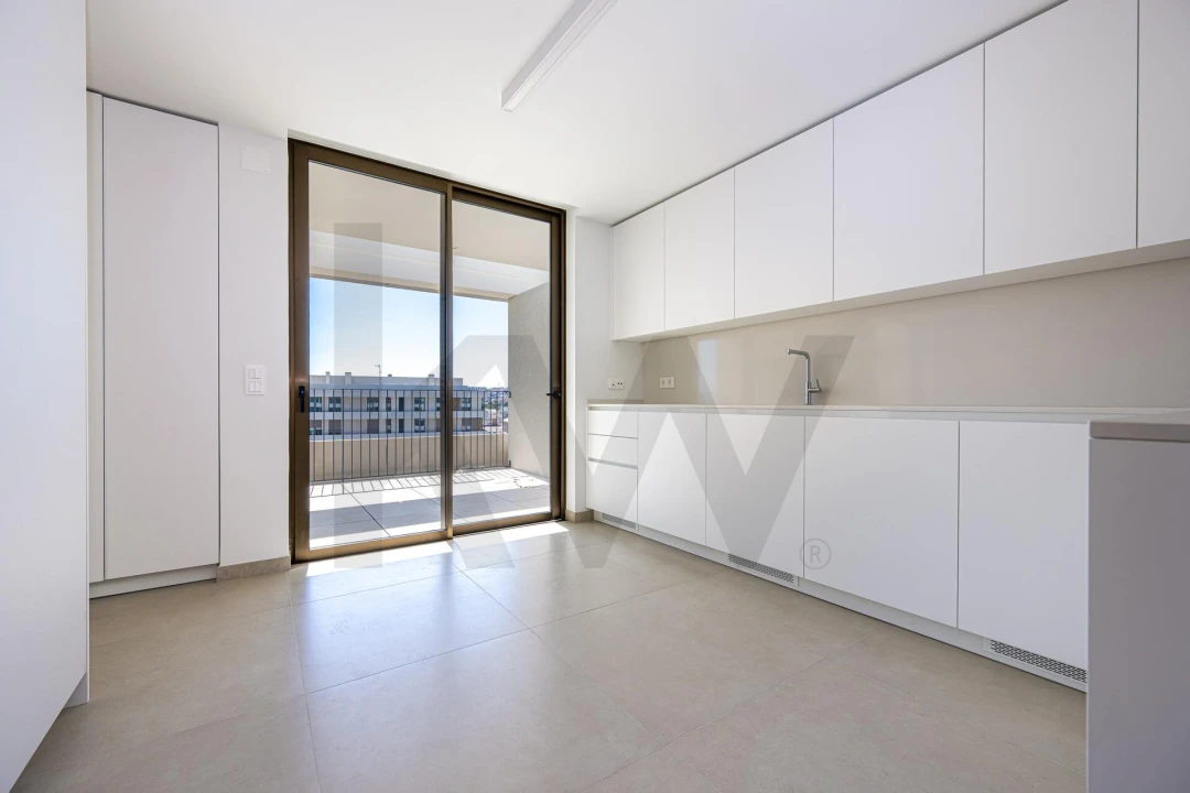 Apartamento T3 para Venda em Póvoa de Santa Iria e Forte da Casa Foto 29