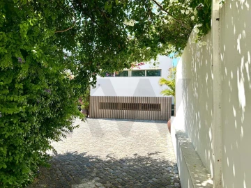 Moradia T5 para Arrendamento em Belém