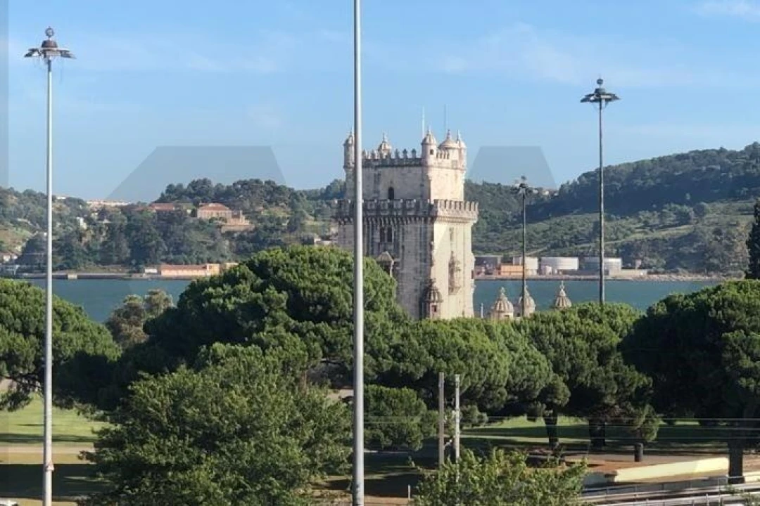 Moradia T5 para Arrendamento em Belém Foto 1