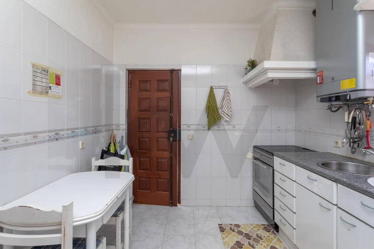 Moradia T4 para Venda em Charneca de Caparica e Sobreda Foto 27