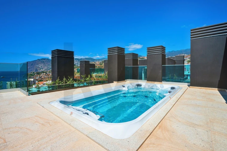 Apartamento T1 para Venda em São Martinho Foto 46