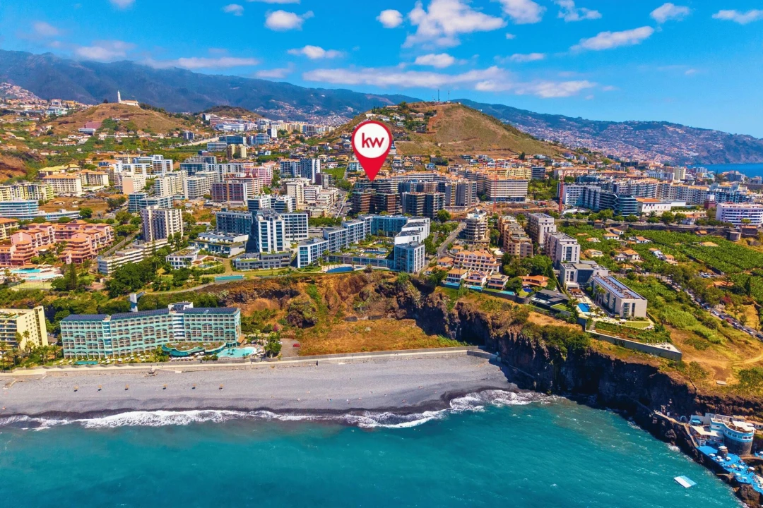 Apartamento T1 para Venda em São Martinho Foto 4