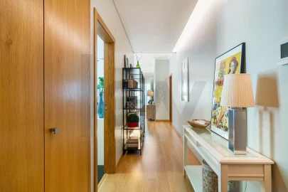 Apartamento T2 para Arrendamento em Benfica