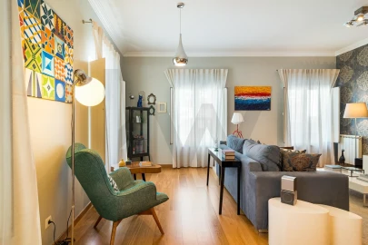 Apartamento T2 para Arrendamento em Benfica