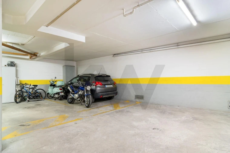 Apartamento T2 para Arrendamento em Benfica Foto 25