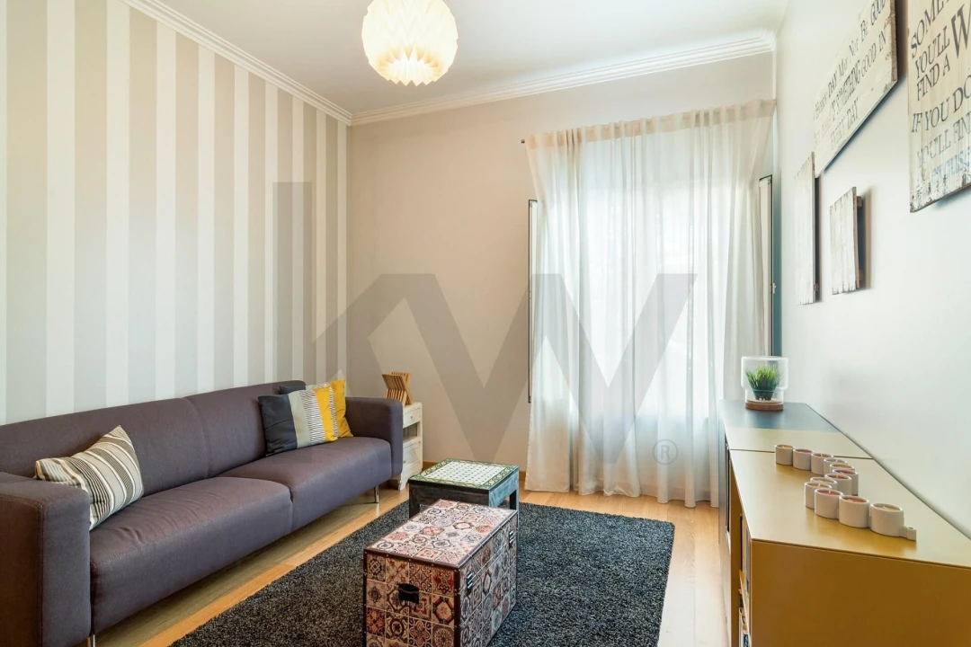 Apartamento T2 para Arrendamento em Benfica Foto 17