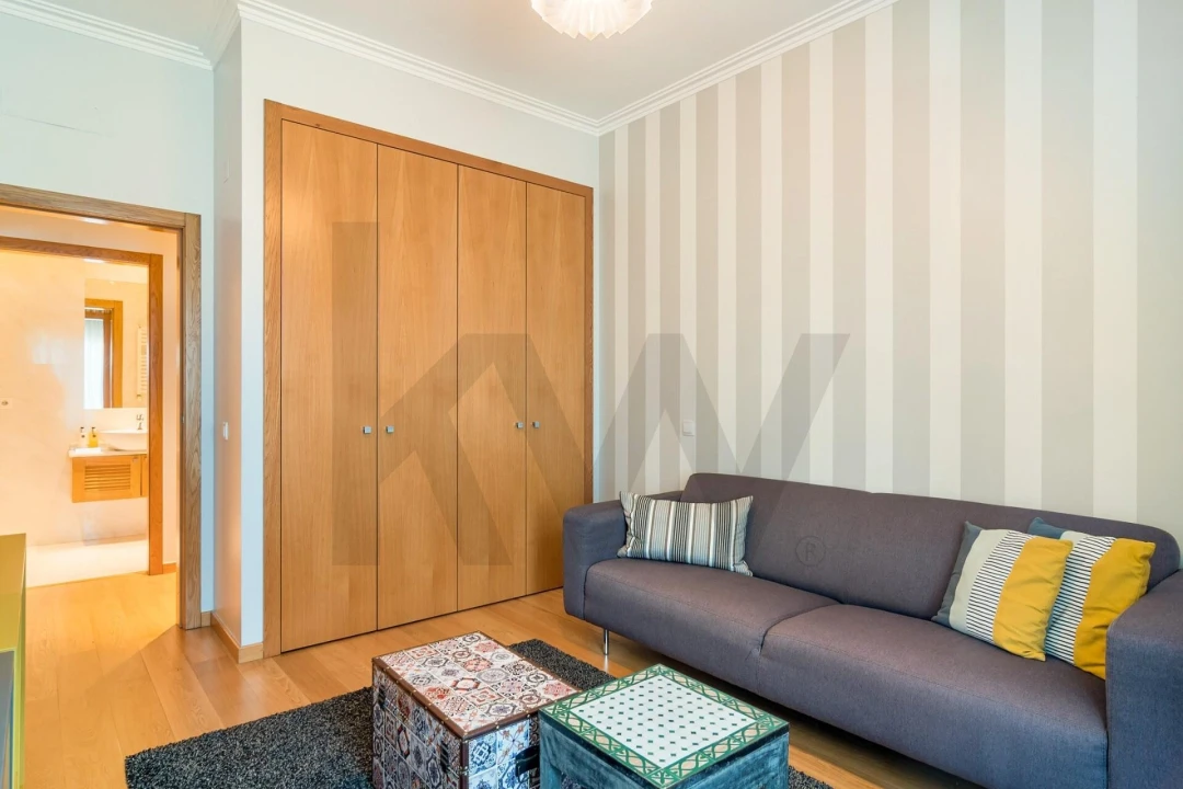 Apartamento T2 para Arrendamento em Benfica Foto 16