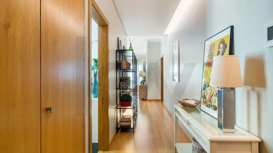 Apartamento T2 para Arrendamento em Benfica