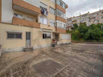 Apartamento T2 para Venda em Póvoa de Santa Iria e Forte da Casa