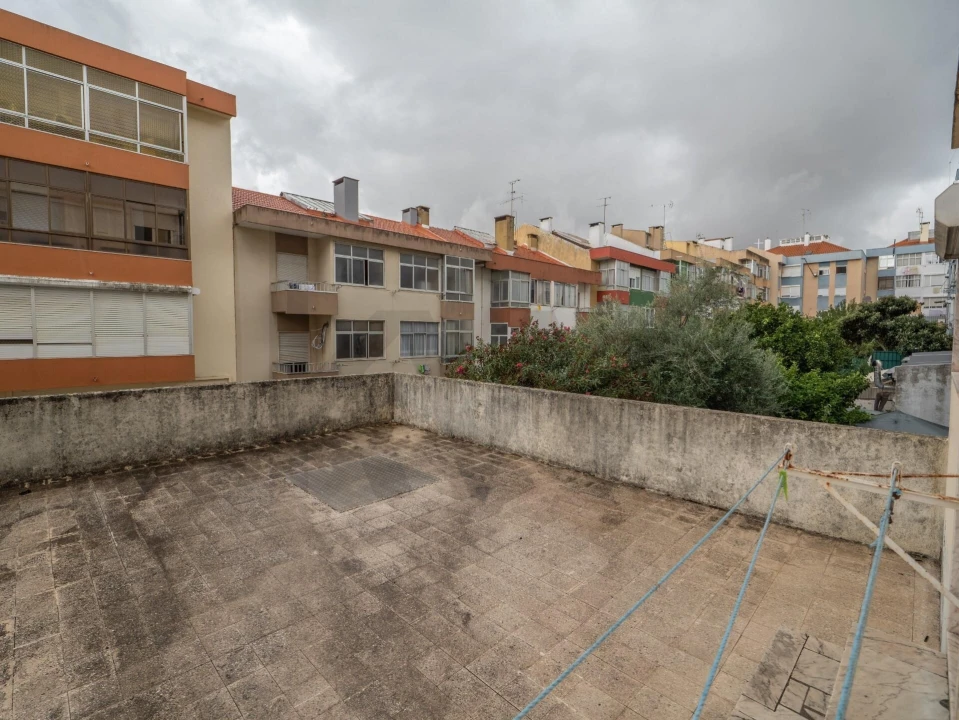 Apartamento T2 para Venda em Póvoa de Santa Iria e Forte da Casa Foto 25