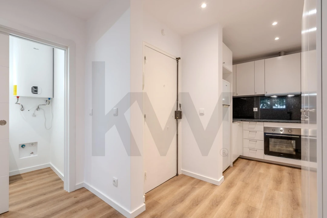 Apartamento T1 para Arrendamento em Alvalade Foto 18