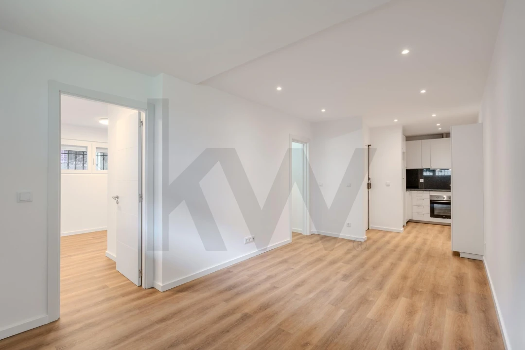 Apartamento T1 para Arrendamento em Alvalade Foto 20