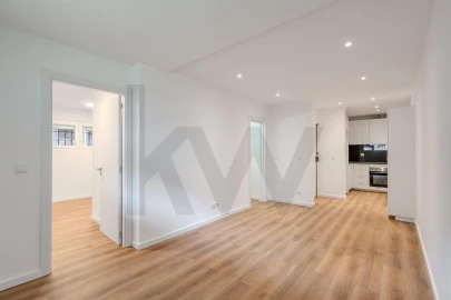 Apartamento T1 para Arrendamento em Alvalade