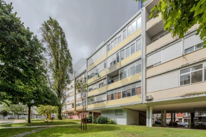 Apartamento T1 para Arrendamento em Alvalade