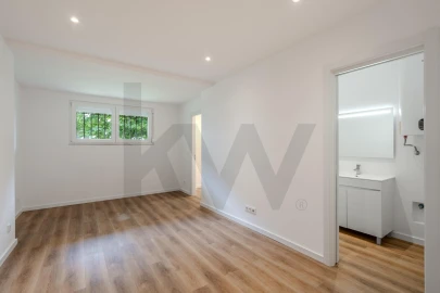 Apartamento T1 para Arrendamento em Alvalade