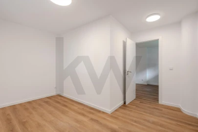 Apartamento T1 para Arrendamento em Alvalade