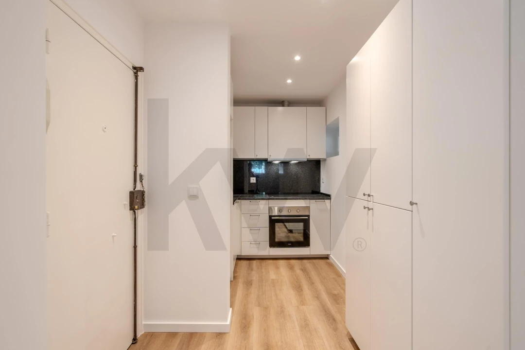 Apartamento T1 para Arrendamento em Alvalade Foto 7