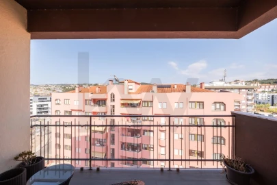 Apartamento T4 para Venda em Santo Antonio dos Olivais
