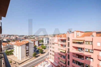 Apartamento T4 para Venda em Santo Antonio dos Olivais