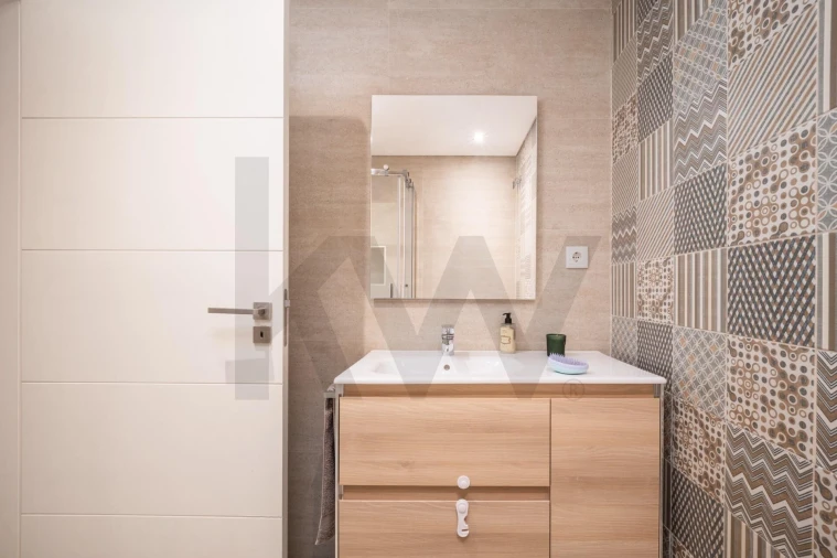 Apartamento T4 para Venda em Santo Antonio dos Olivais Foto 18