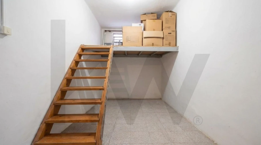 Apartamento T4 para Venda em Santo Antonio dos Olivais Foto 41