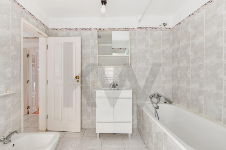Apartamento T3 para Venda em Misericórdia Foto 23
