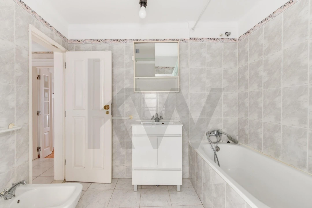 Apartamento T3 para Venda em Misericórdia Foto 23