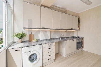 Apartamento T2 para Venda em Algés, Linda-A-Velha e Cruz Quebrada-Dafundo