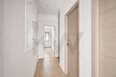 Apartamento T2 para Venda em Algés, Linda-A-Velha e Cruz Quebrada-Dafundo