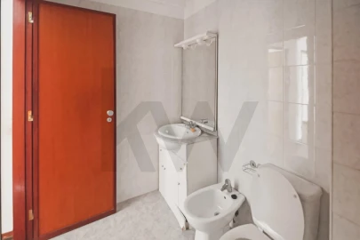 Apartamento T2 para Venda em Algés, Linda-A-Velha e Cruz Quebrada-Dafundo