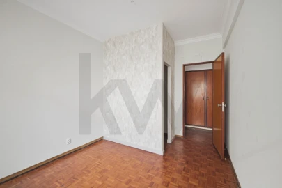 Apartamento T2 para Venda em Algés, Linda-A-Velha e Cruz Quebrada-Dafundo