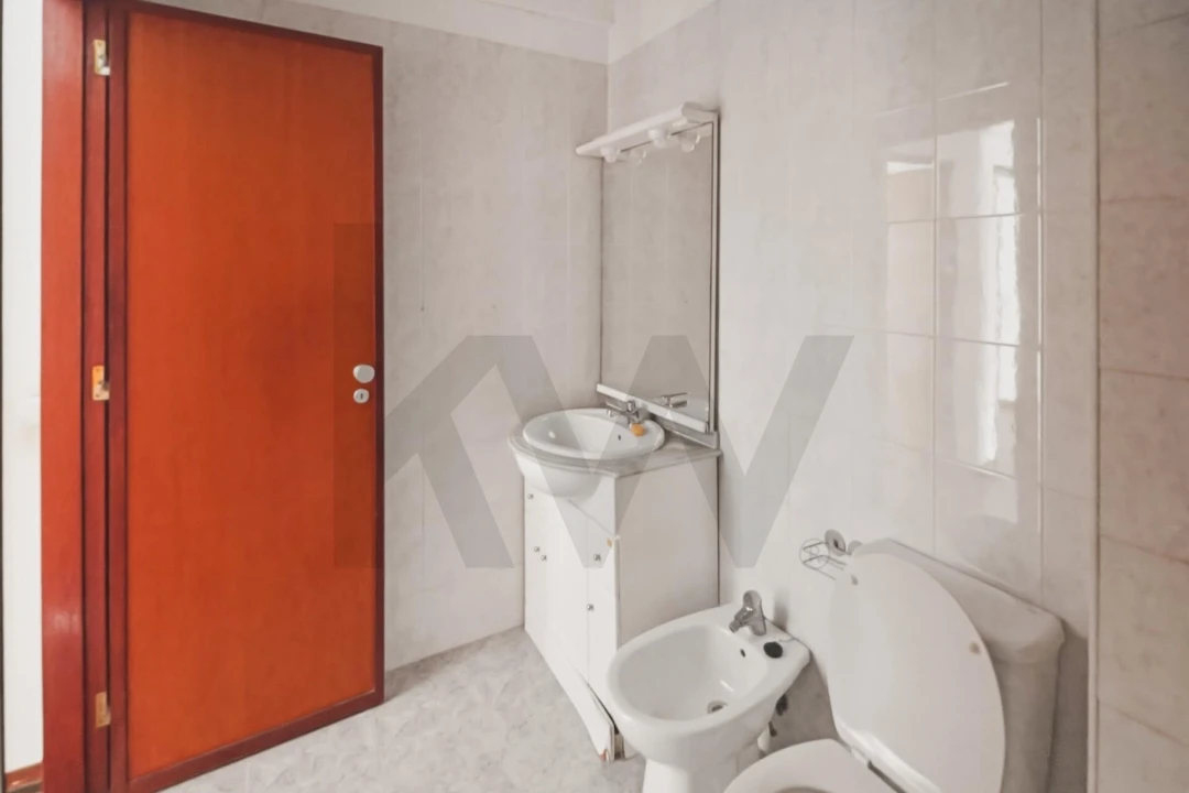 Apartamento T2 para Venda em Algés, Linda-A-Velha e Cruz Quebrada-Dafundo Foto 10