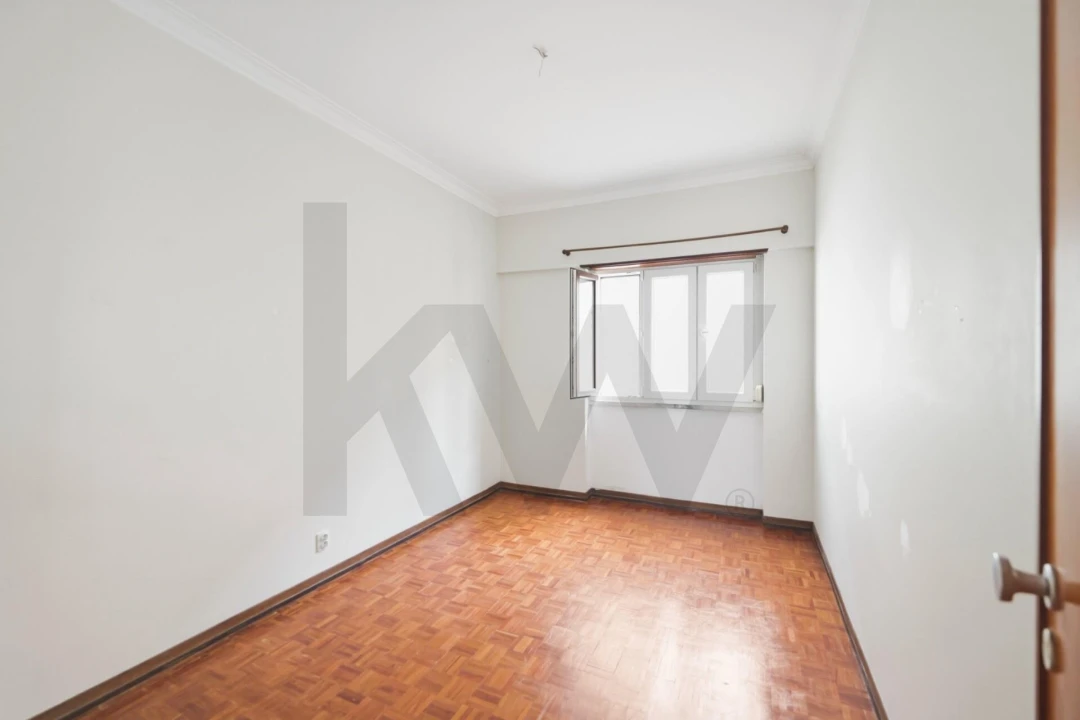 Apartamento T2 para Venda em Algés, Linda-A-Velha e Cruz Quebrada-Dafundo Foto 7