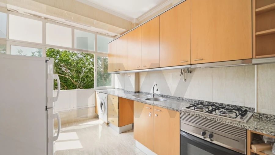 Apartamento T2 para Venda em Algés, Linda-A-Velha e Cruz Quebrada-Dafundo
