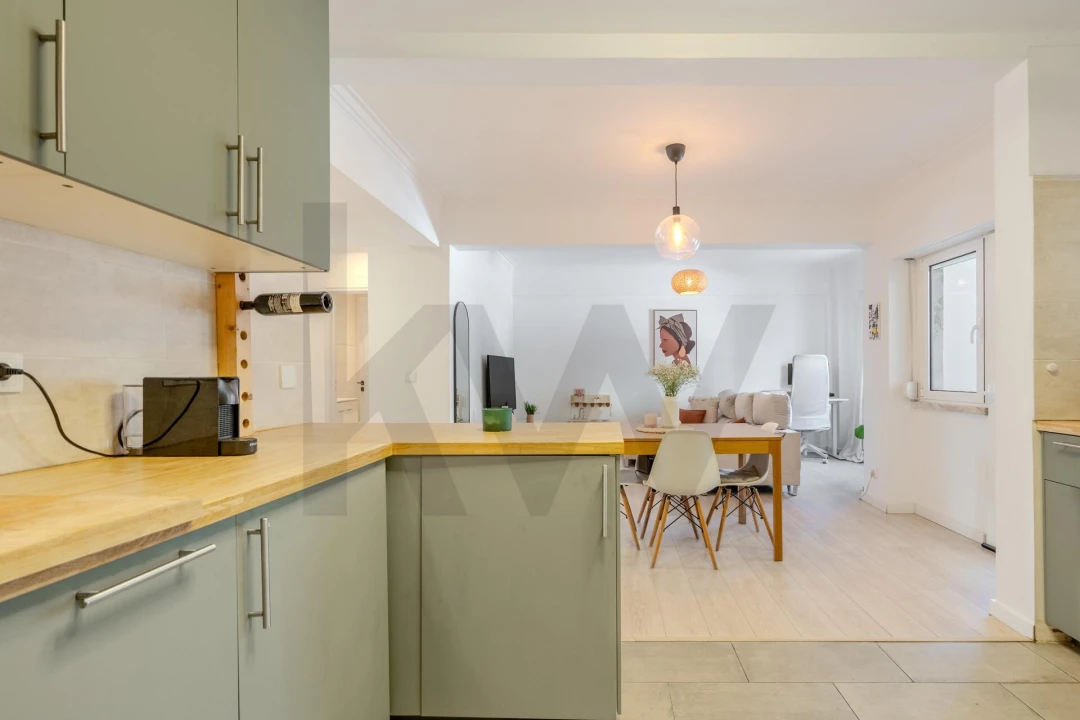 Apartamento T2 para Venda em Carnaxide e Queijas Foto 7