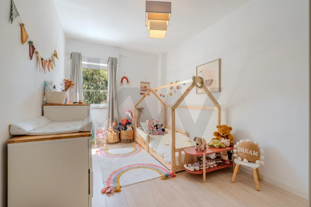 Apartamento T2 para Venda em Carnaxide e Queijas Foto 18