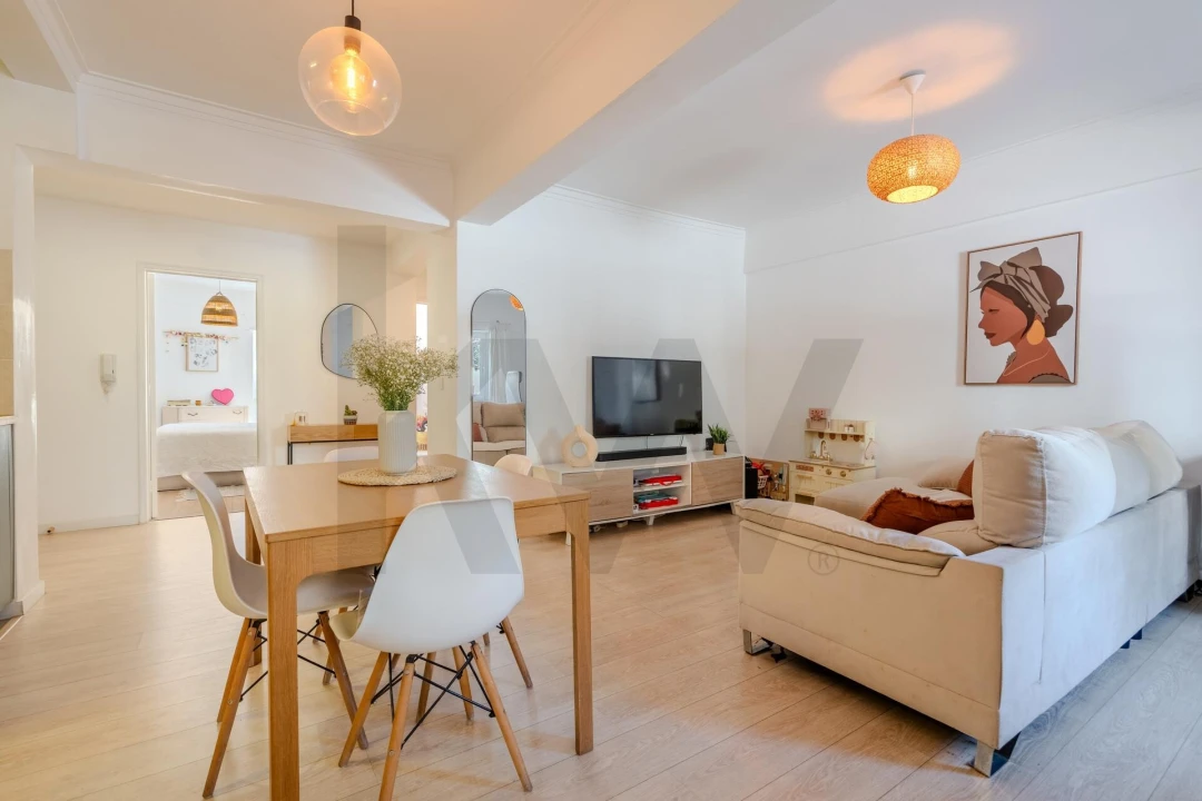 Apartamento T2 para Venda em Carnaxide e Queijas Foto 12